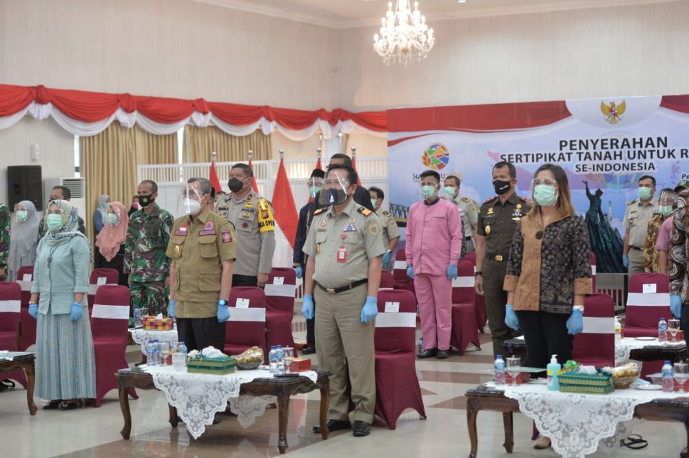 Secara Virtual 17.688 Sertifikat Diserahkan Presiden, Ini Harapan Gubri